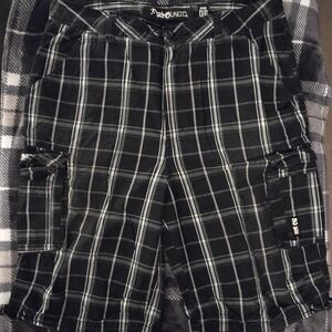 Ecko Unltd. Men's Black/White Plaid Cargo Shorts